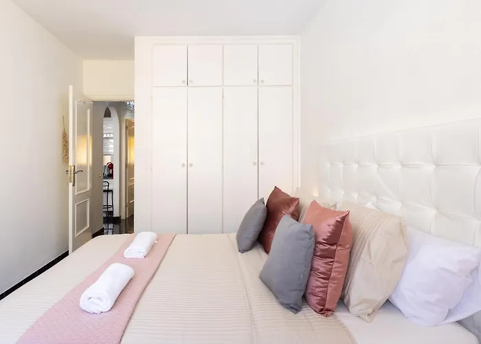 Appartement Home2book Percy *