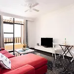 Appartement Home2book Percy *